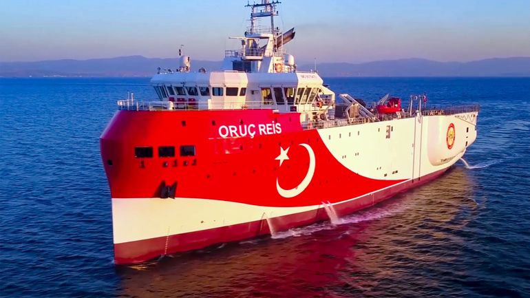 Un navire turc au coeur des tensions en Méditerranée rentre au port