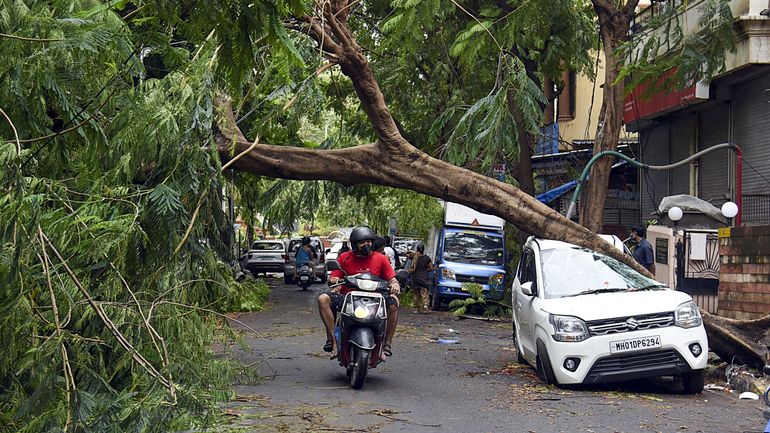 Au moins 38 morts et des dizaines de disparus après le passage du cyclone Tauktae en Inde