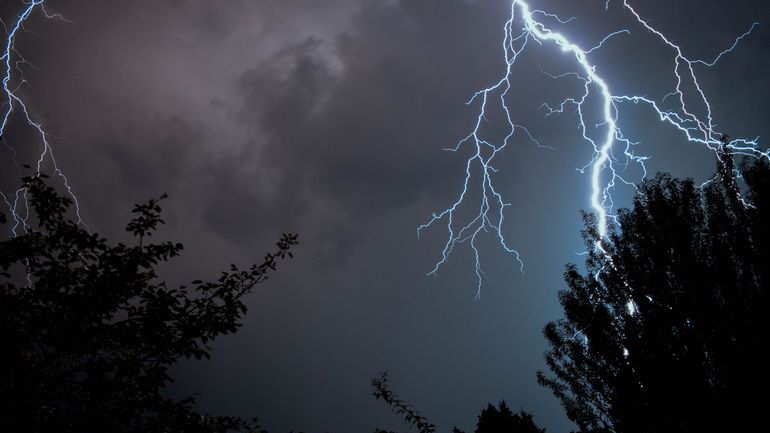 Orages de chaleur localisés : le numéro d'urgence 1722 activé