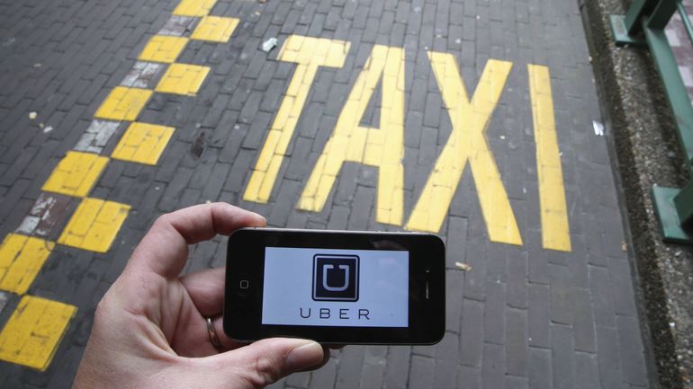 Ouverture du procès des chauffeurs de taxi bruxellois contre Uber