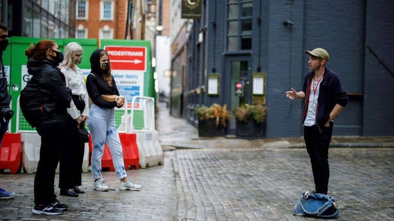 A Londres, le virus pousse les guides touristiques à revisiter leur métier