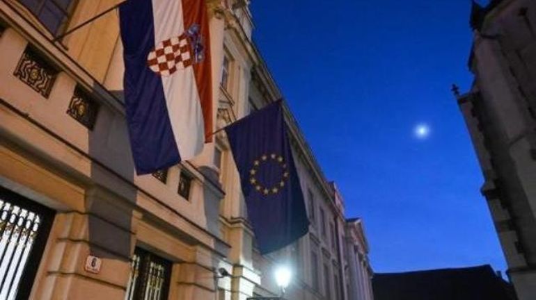 La Croatie dissout son Parlement et ouvre la voie à de nouvelles élections