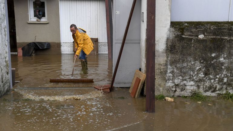 France: fin des pluies torrentielles dans le Gard, reprise des recherches pour une disparue