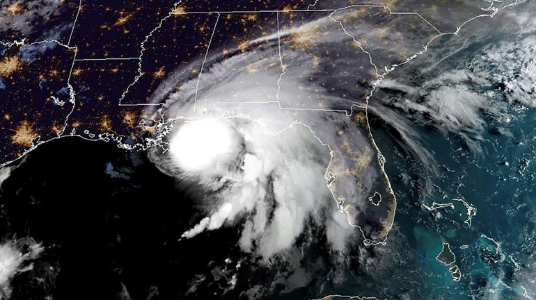 Deux semaines après Laura, l'ouragan Sally menace les Etats-Unis de crues mortelles