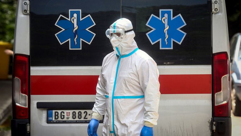Coronavirus en Serbie : durcissement des mesures et réouverture d'hôpitaux dédiés au virus