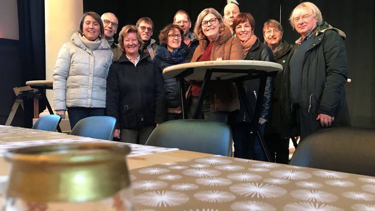 Des amis organisent un Nouvel An solidaire et citoyen à Walhain : 130 personnes y participent