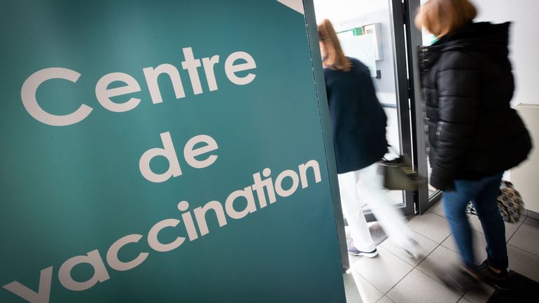 Vaccination contre le Covid-19 en Wallonie et à Bruxelles : à qui le tour maintenant ?