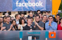 Morne entrée en Bourse de Facebook, en dépit du tapage médiatique
