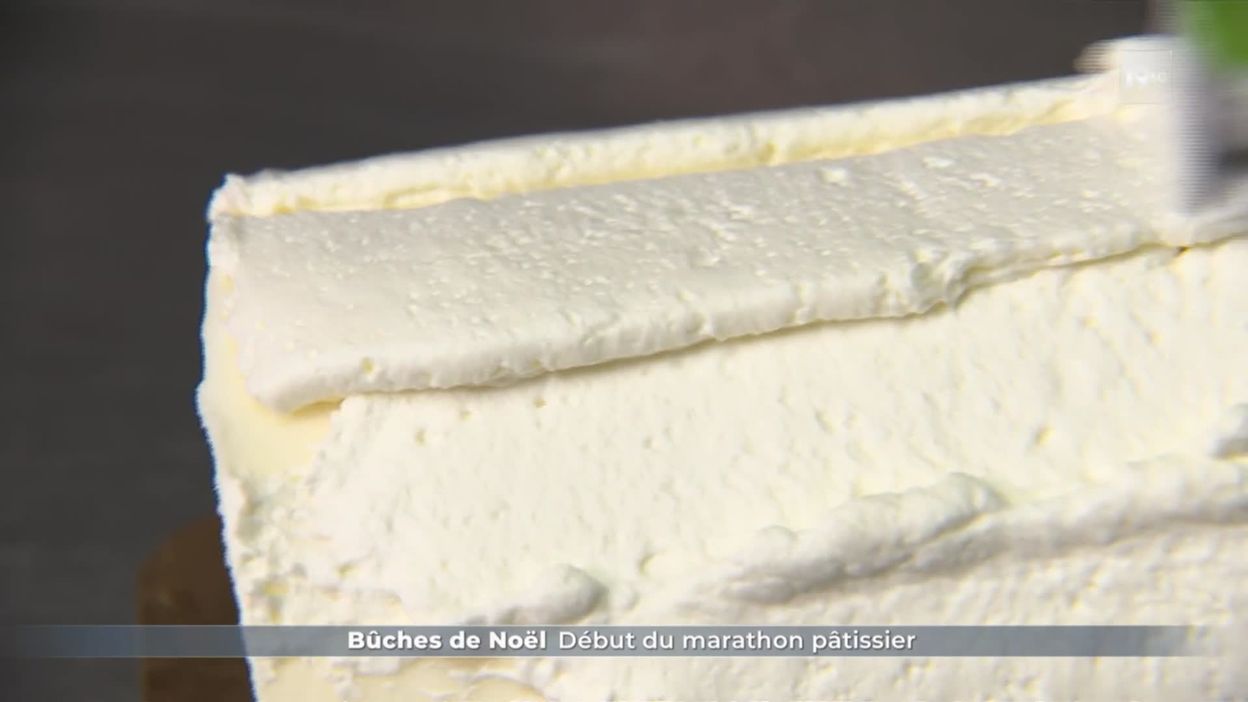 Bûches de Noël : Début du marathon pâtissier