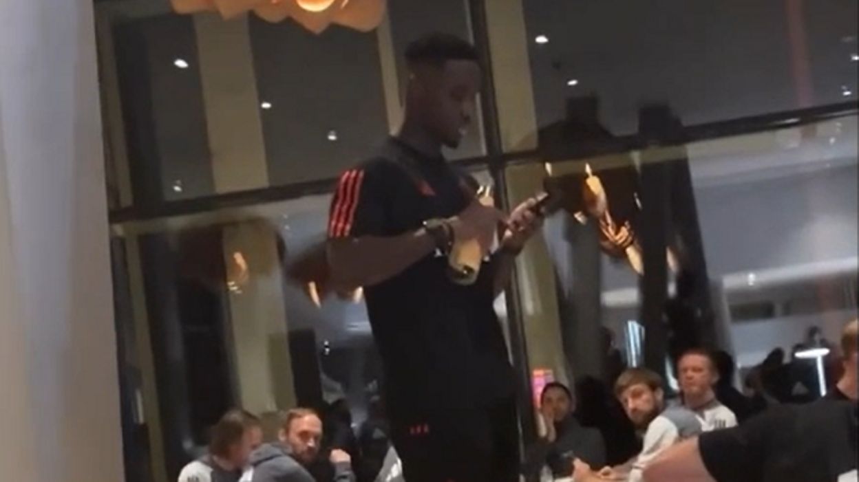 Les bizutages en chanson des nouveaux Diables Rouges, Lukaku s’improvise en chauffeur de salle