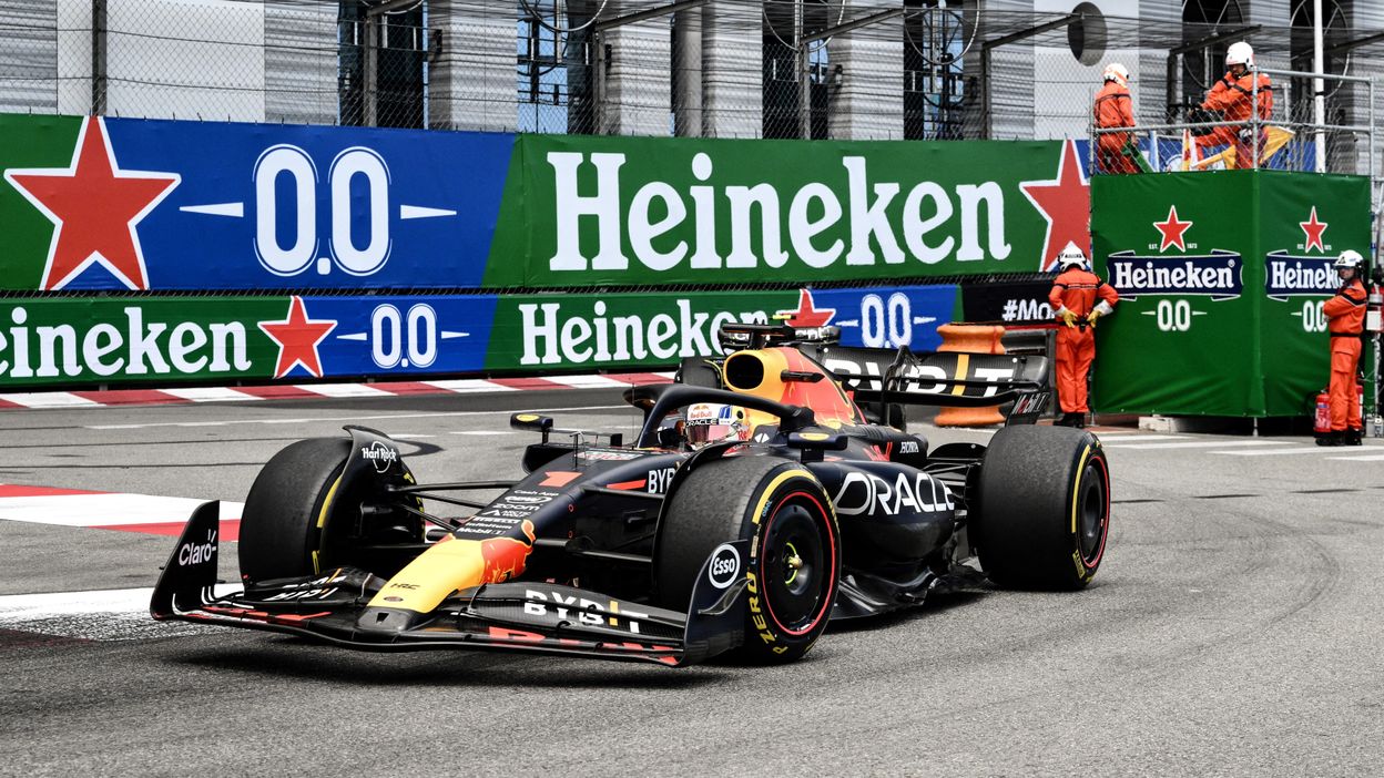 F1 Monaco : Verstappen s’impose sous la pluie devant Alonso et Ocon