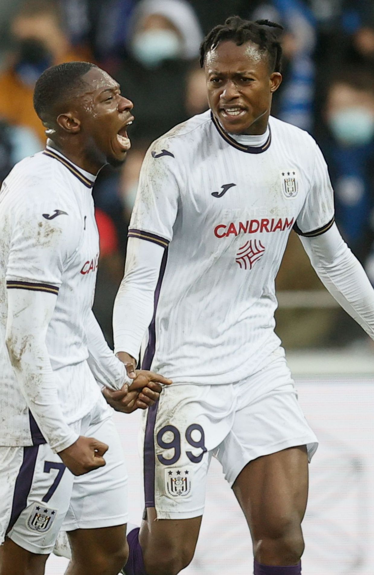 La joie d'Amuzu et Kouamé après le but d'Anderlecht.