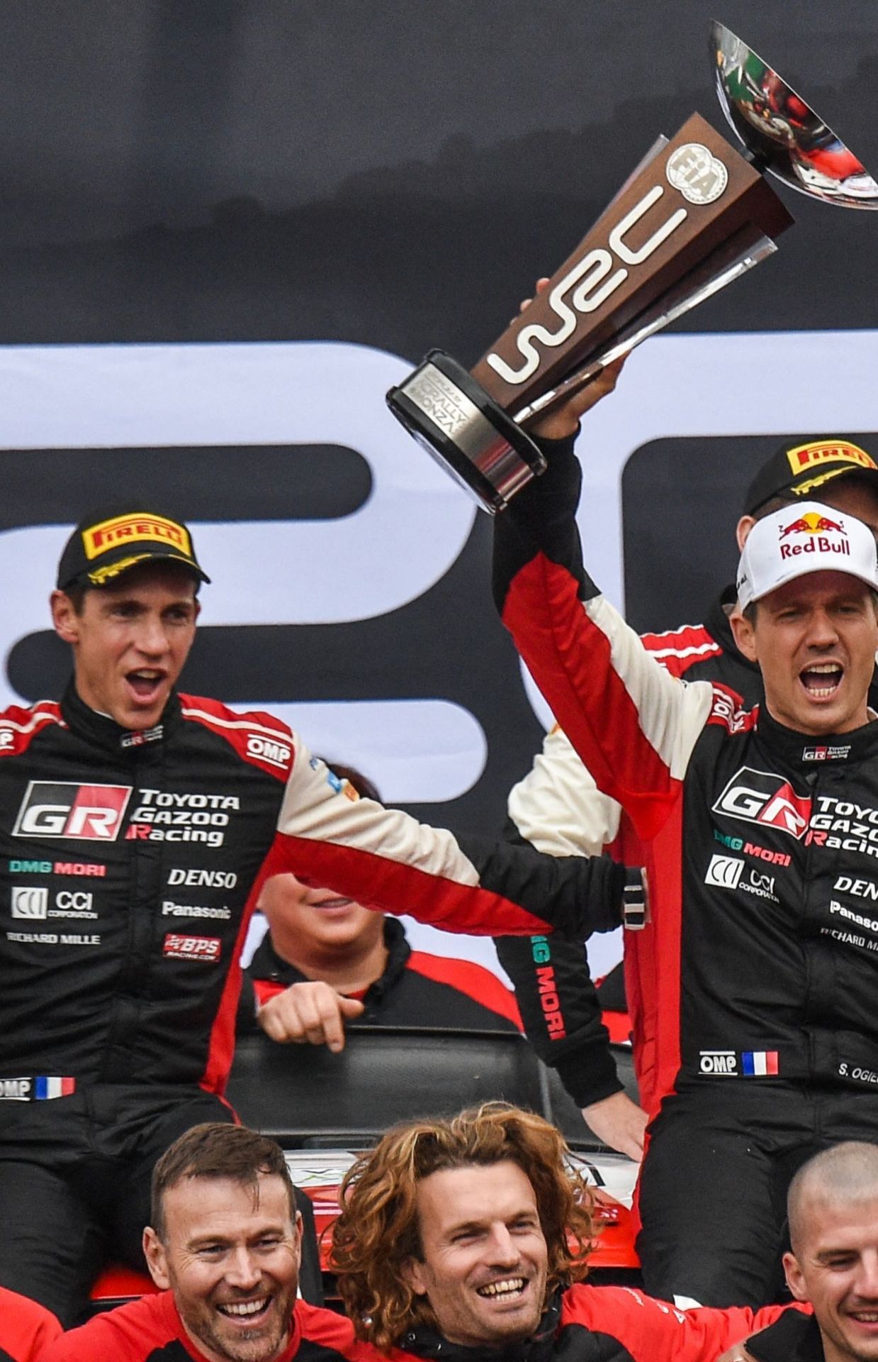 La joie de Sébastien Ogier et Julien Ingrassia après leur victoire à Monza.