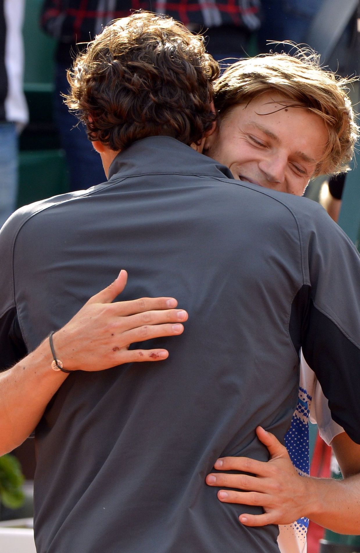 Roger Federer et David Goffin, après leur première rencontre, à Roland-Garros, en 2012