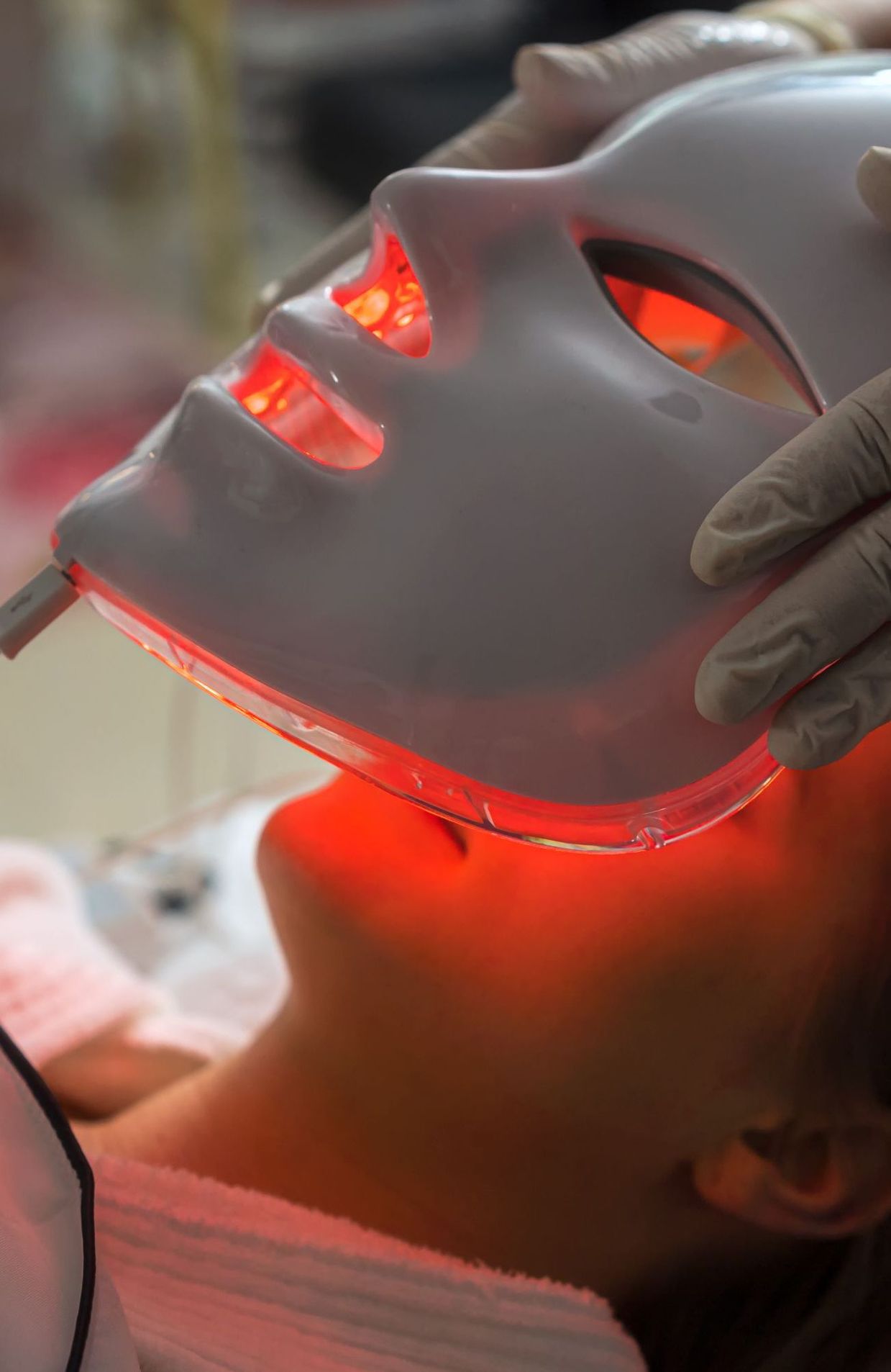Les masques LED : ce nouvel outil innovant pour soigner les problèmes de  peau 