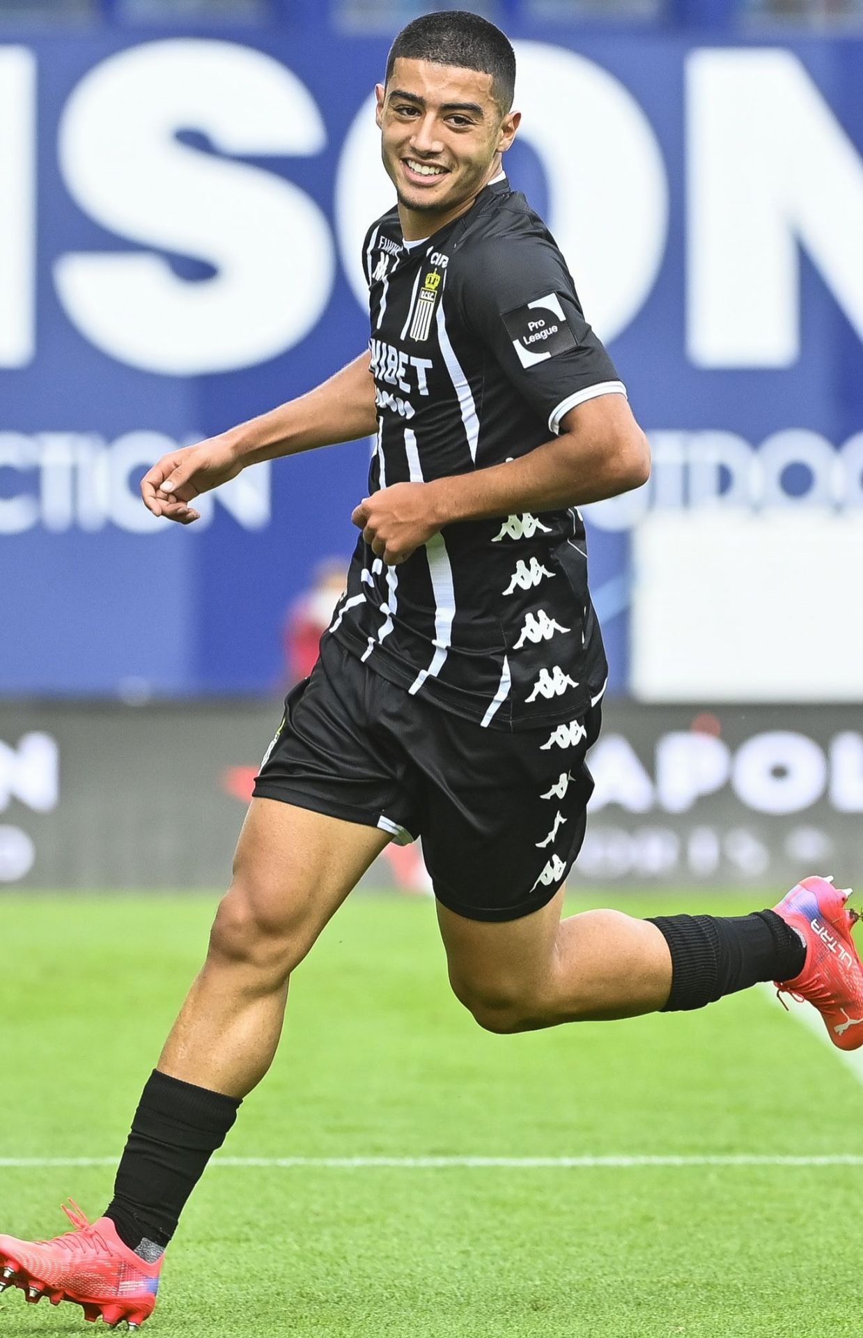 Zarouri, joueur de Charleroi.