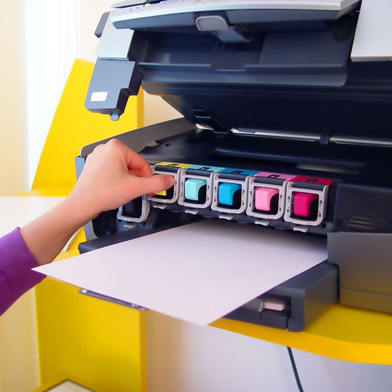 HP bloque maintenant votre imprimante si vous achetez des cartouches  d'encre moins cher
