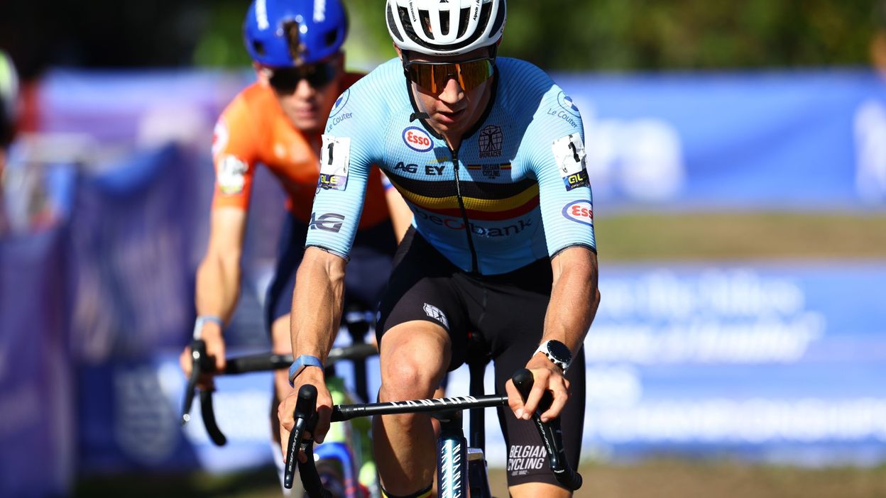 Elie Bacari efface le record de Belgique du 60 m haies et s’offre la 3e