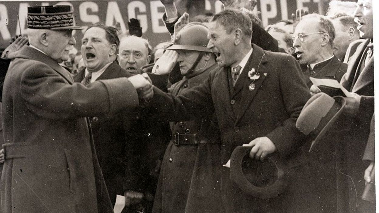 Peta In Il y a 85 ans, le maréchal Pétain s’arrogeait les pleins pouvoirs : le ...
