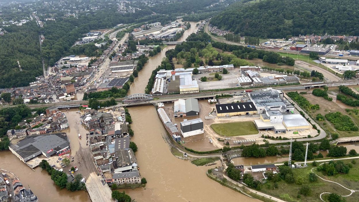 Inondations : le jour d’après en photos et vidéos - RTBF Actus