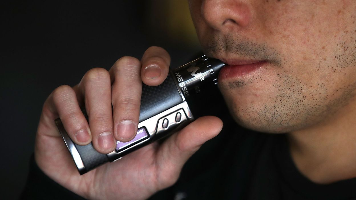 USA: vers une 'pidmie' de e-cigarettes chez les jeunes? - RTBF Actus