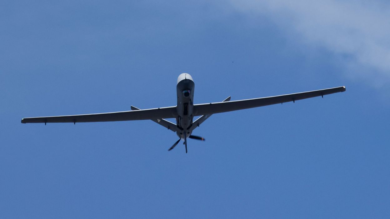 Un Avion Russe Percute Un Drone Américain En Mer Noire Washington