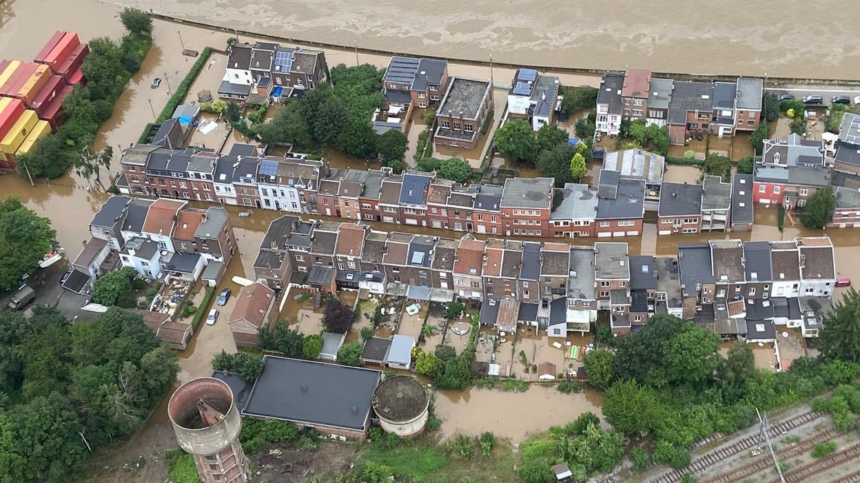 Inondations : le jour d’après en photos et vidéos - RTBF Actus