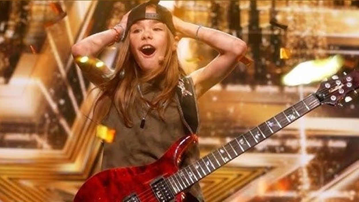 À 11 ans, ce jeune guitariste impressionne en reprenant Queen, Van ...