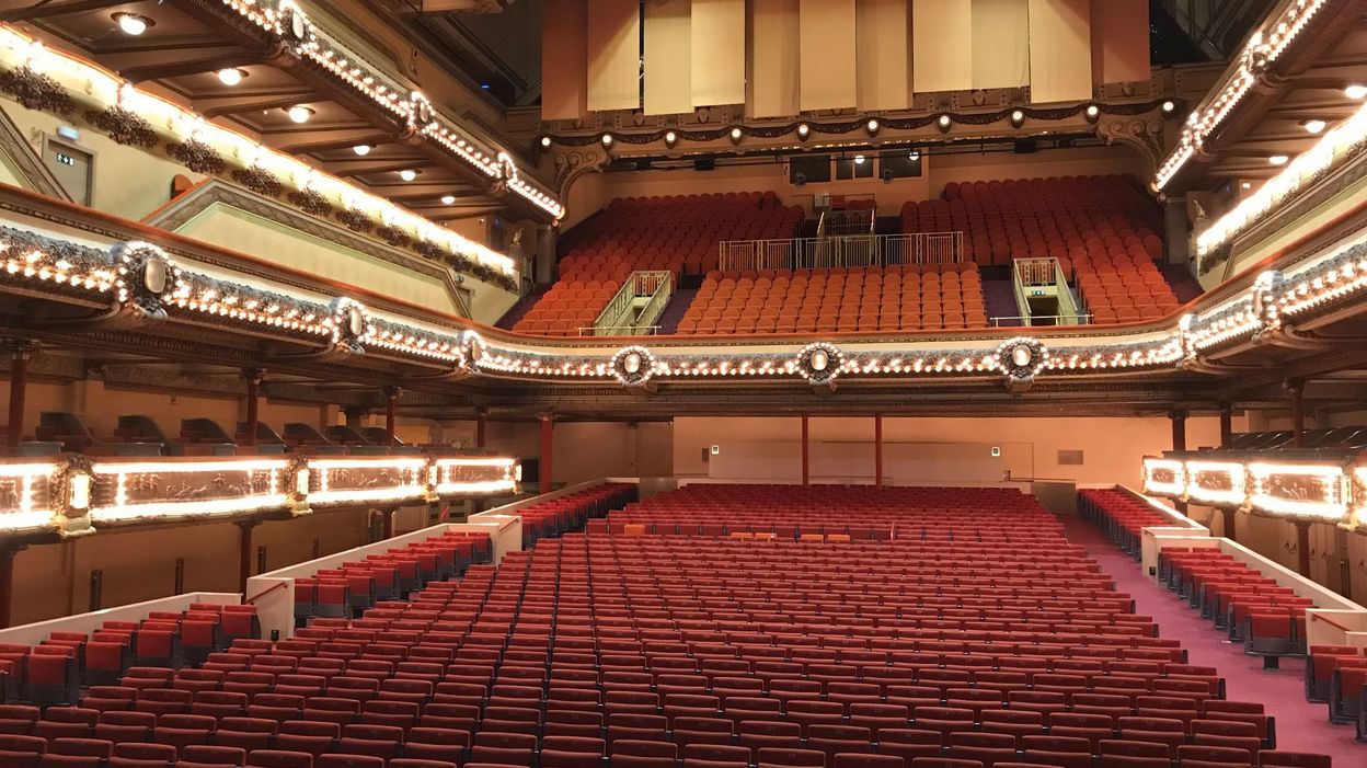 Le Forum de Liège: des milliers d'ampoules à convertir en LED - RTBF Actus