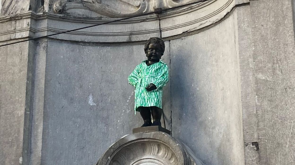 Pour La Premi re Fois De Son Histoire Manneken Pis Porte Une Robe pour-la-premi-re-fois-de-son-histoire-manneken-pis-porte-une-robe