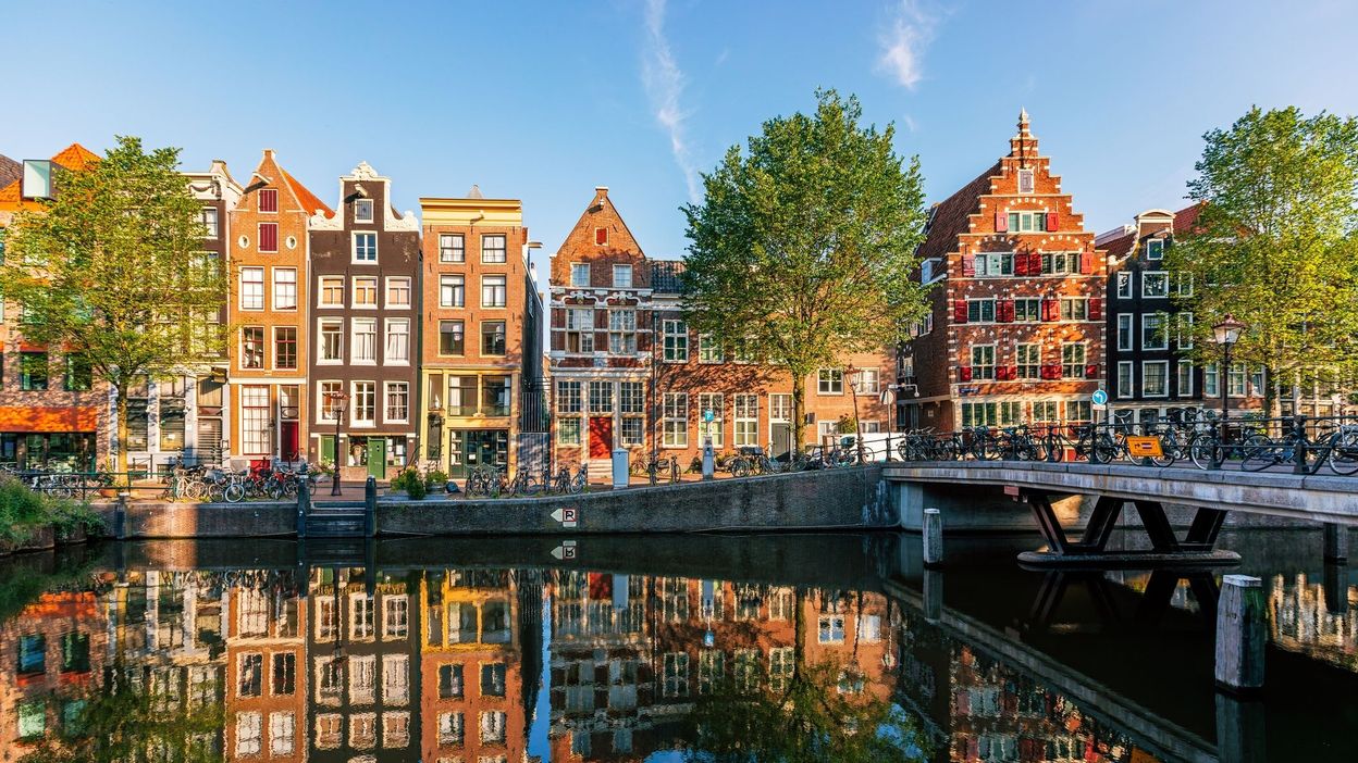 amsterdam si trova in olanda