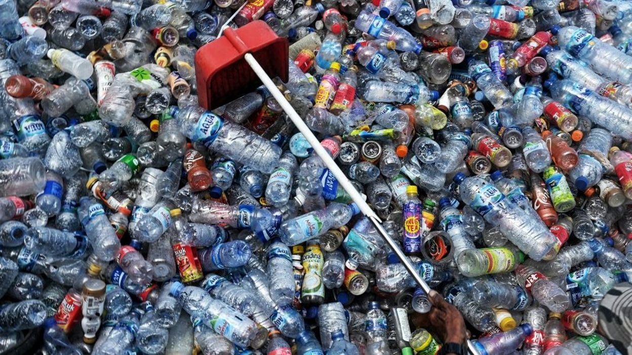 Pollution plastique: 'cinq stratégies d'évitement' des industriels ...