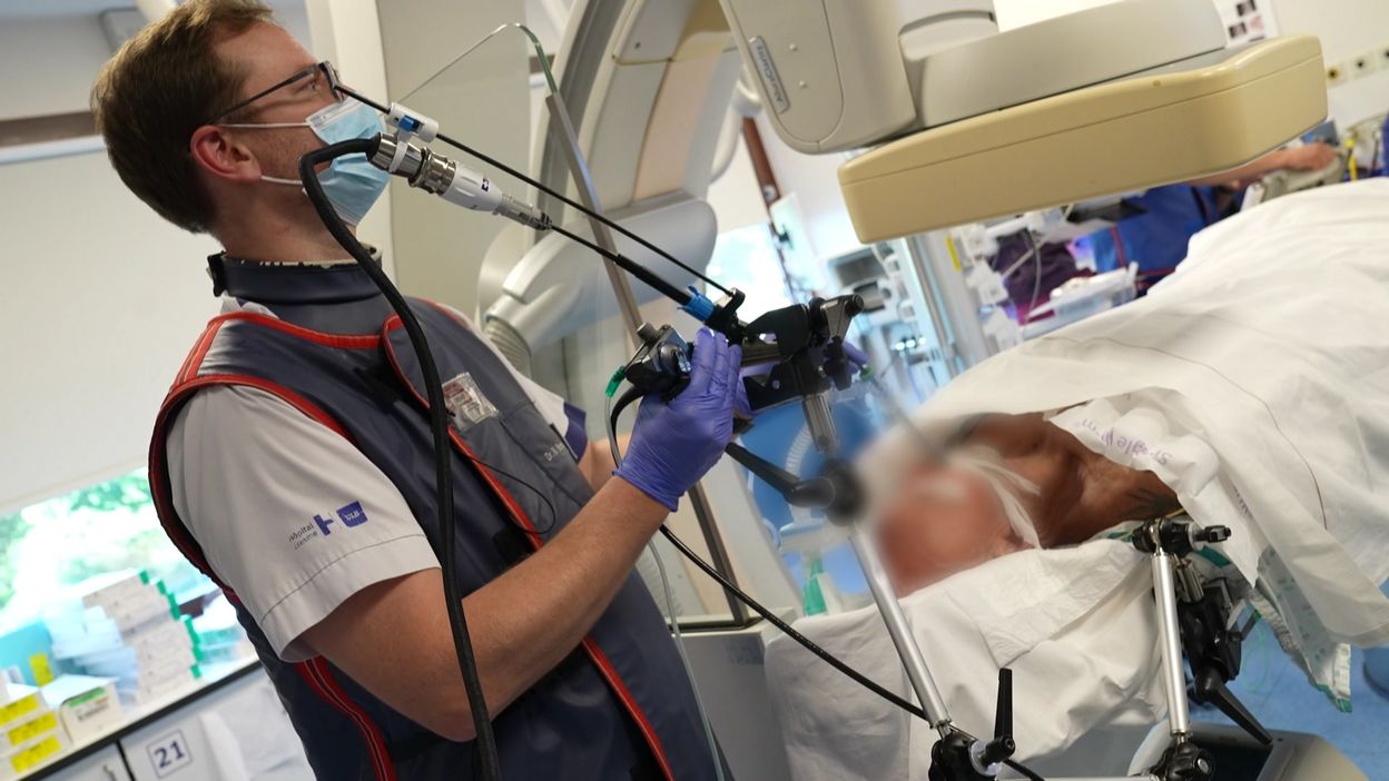 Une technique innovante et non invasive pour lutter contre le cancer du — free download