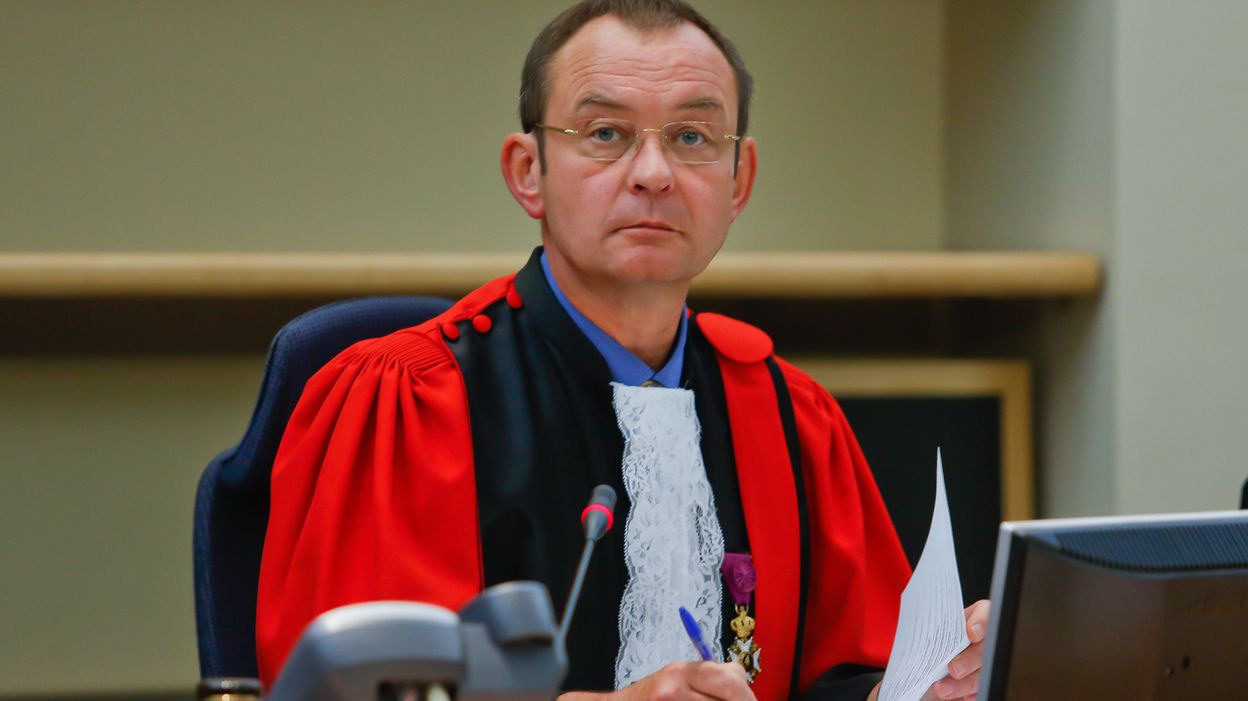 Procès des Becker : l'avocat de Samson démonte les accusations - RTBF Actus