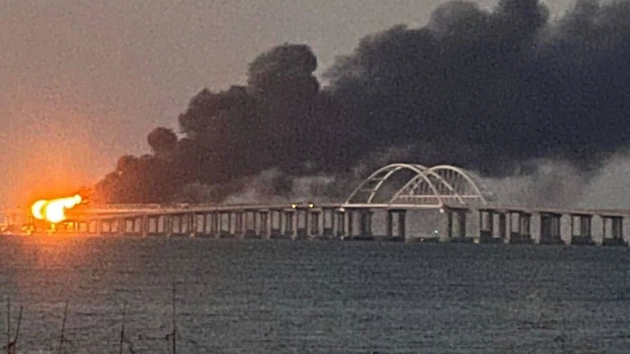 explosion-sur-le-pont-de-crim-e-pourquoi-cette-attaque-symbolique