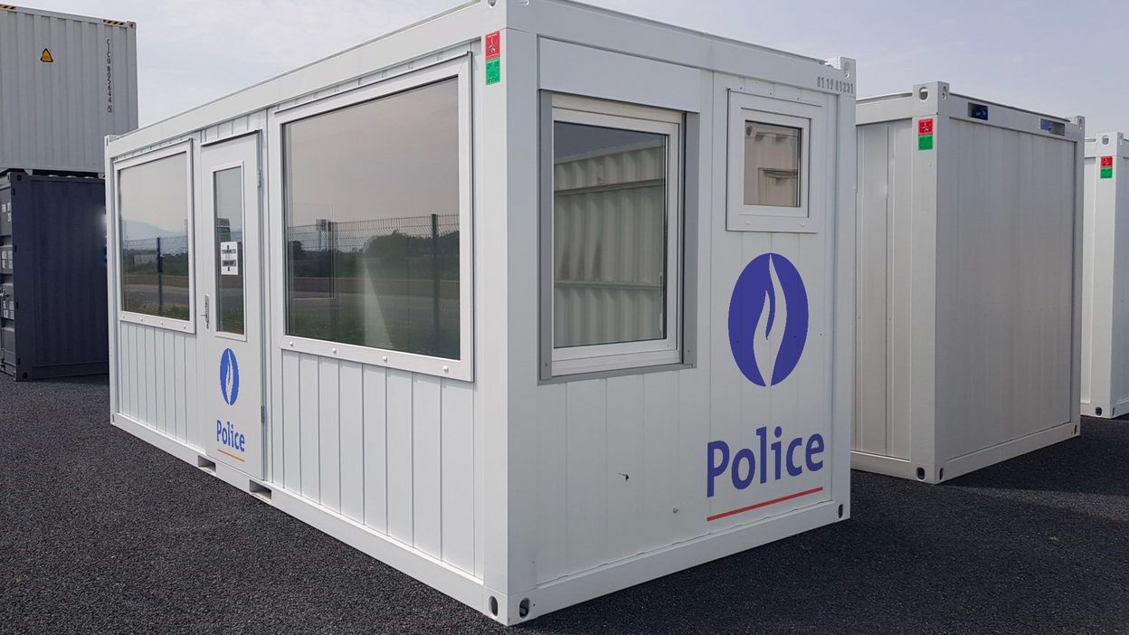 Police Container Terminal Molenbeek : avec des containers de police, les rues seront plus sûres