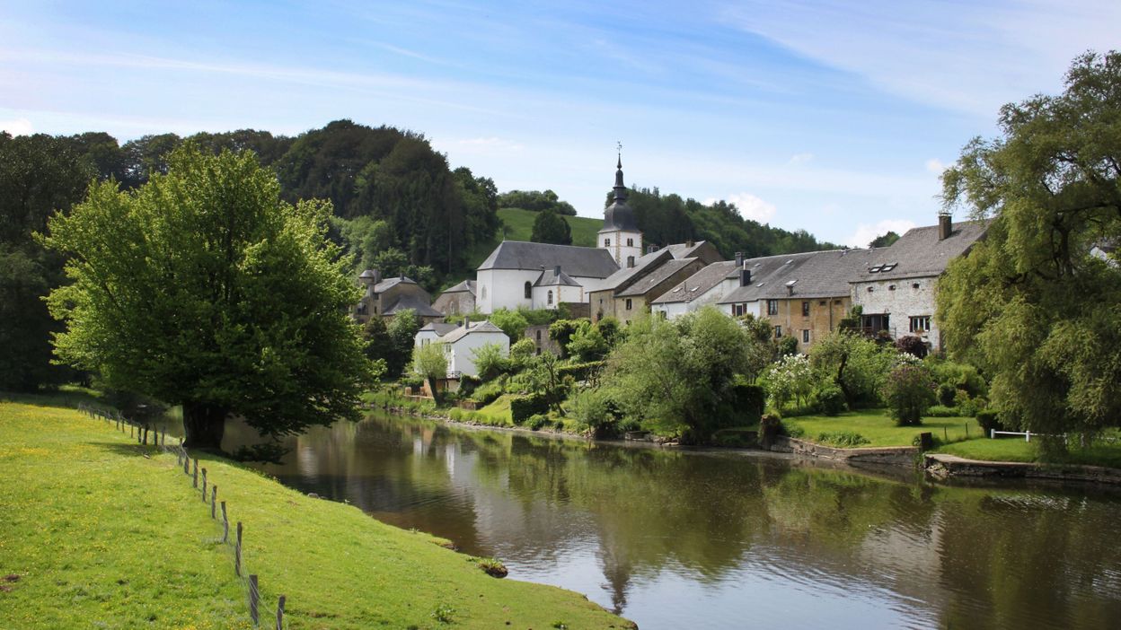 Les Plus Beaux Villages De Wallonie S'exposent à Bruxelles - RTBF Actus