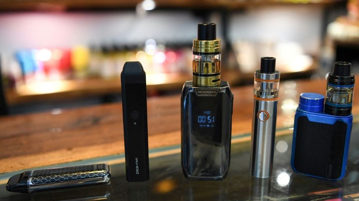 Un nouveau type de lésions pulmonaires découvert chez un jeune vapoteur  canadien