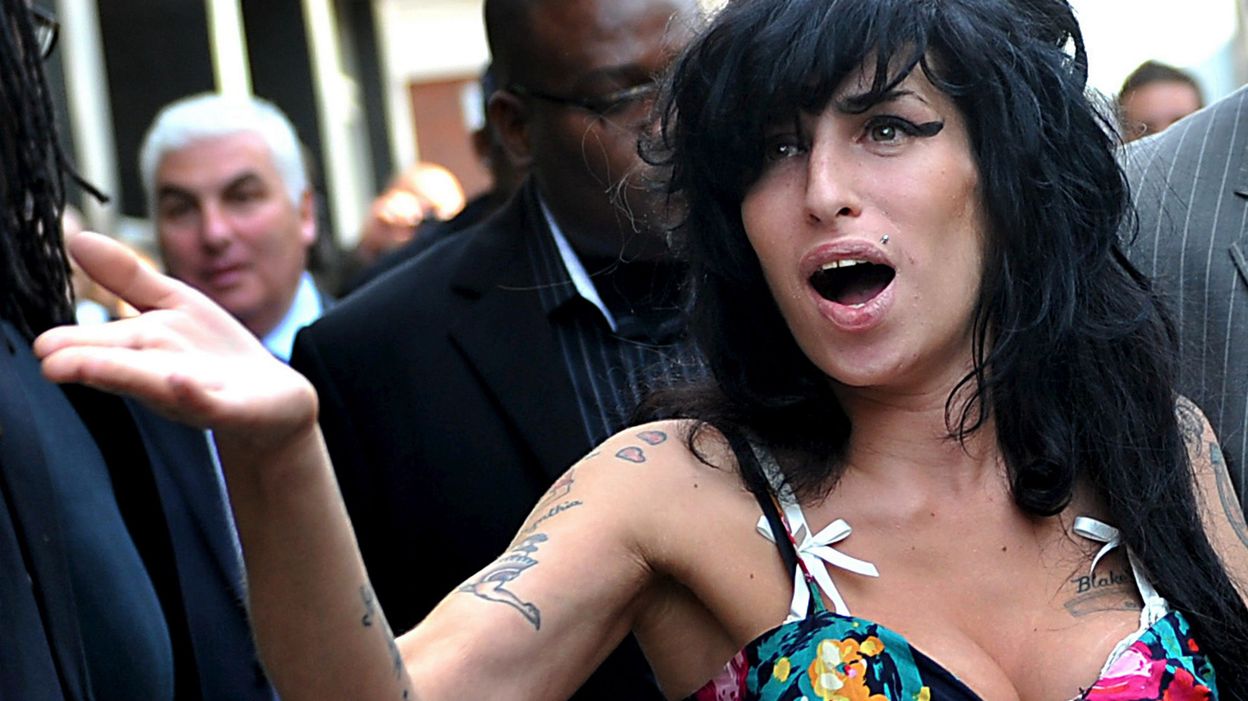 Lautopsie du corps dAmy Winehouse ne livre pas la cause de sa mort - RTBF  Actus