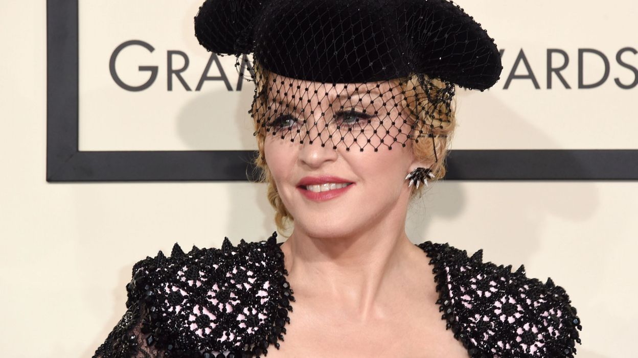 Jane Fonda métamorphosée : découvrez sa nouvelle coupe de cheveux qui