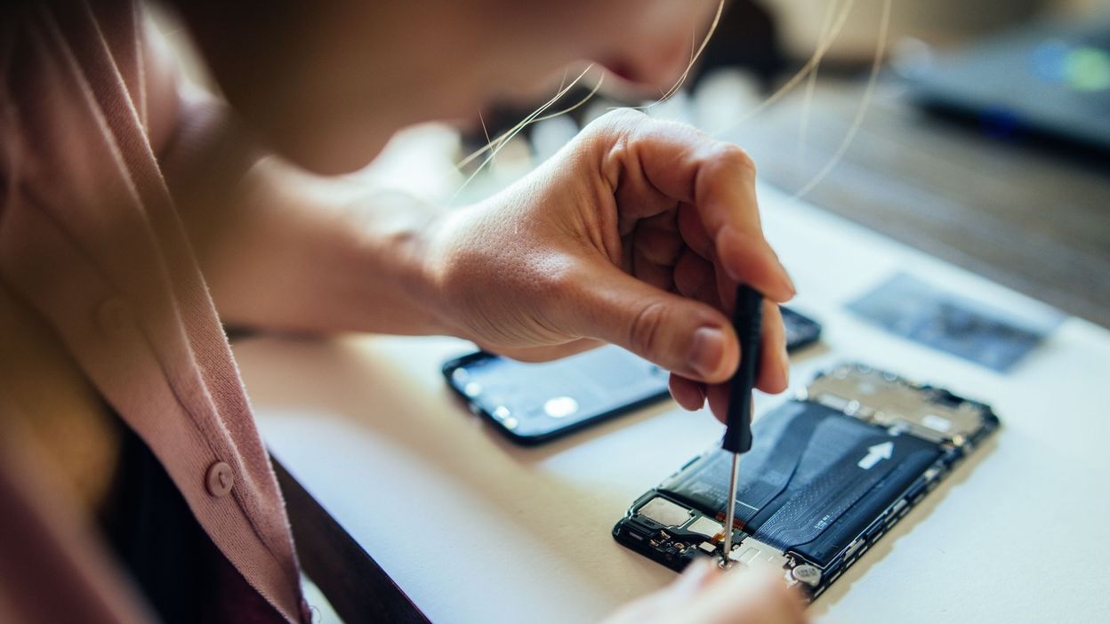 Bien réinitialiser son smartphone et effacer toutes ses données avant — free download