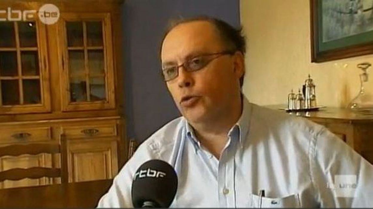 Un docteur envoie sa compagne soigner un patient et créé le buzz malgré ...