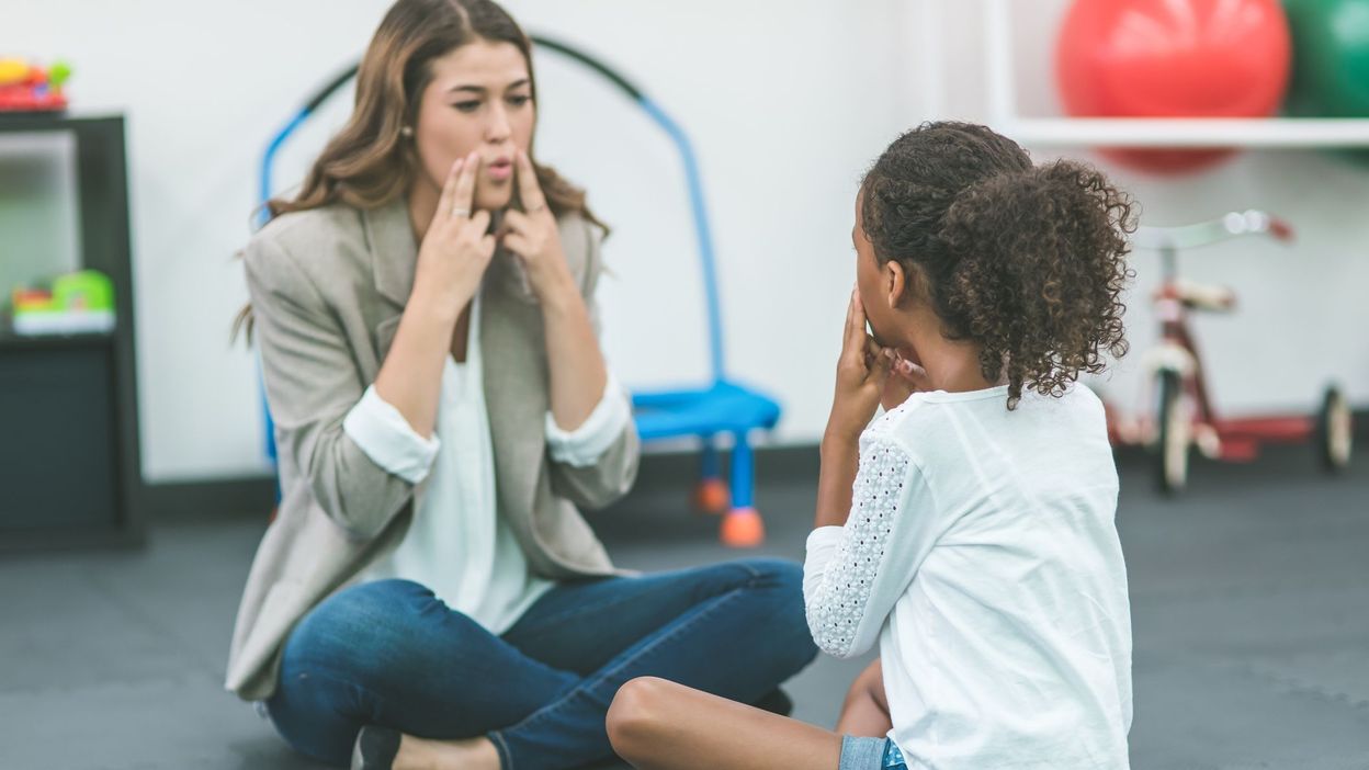 Les enfants avec une déficience intellectuelle manquent de soins ...