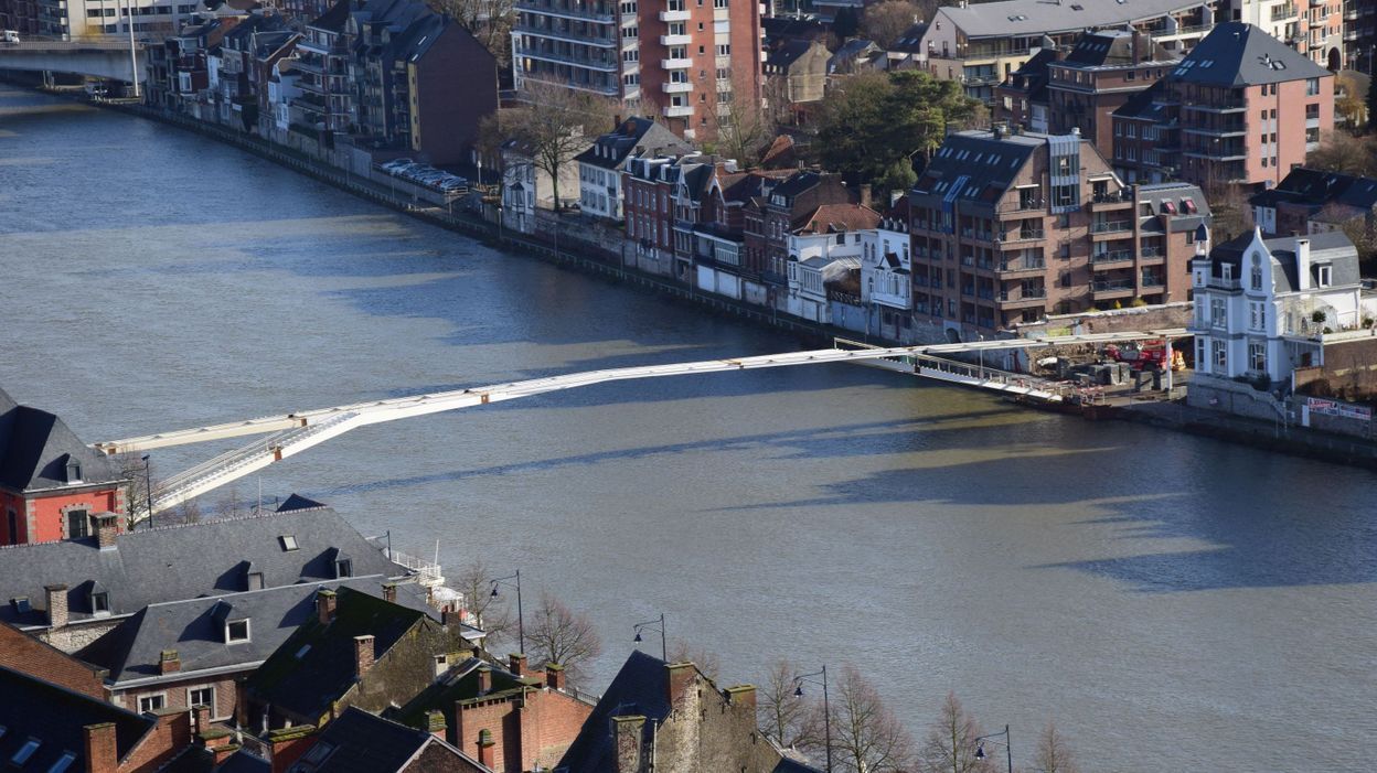 Namur : L'enjambée est terminée mais toujours infranchissable - rtbf.be