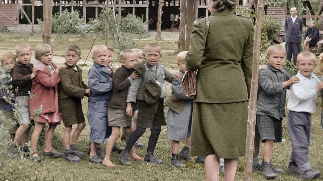 1945, les enfants du chaos : témoignages poignants et inédits dans ce documentaire