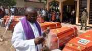 Funérailles des victimes de l’explosion survenue le 27 février 2025 lors d’une réunion du groupe M23 appuyé par le Rwanda, le 4 mars 2025, à Bukavu.