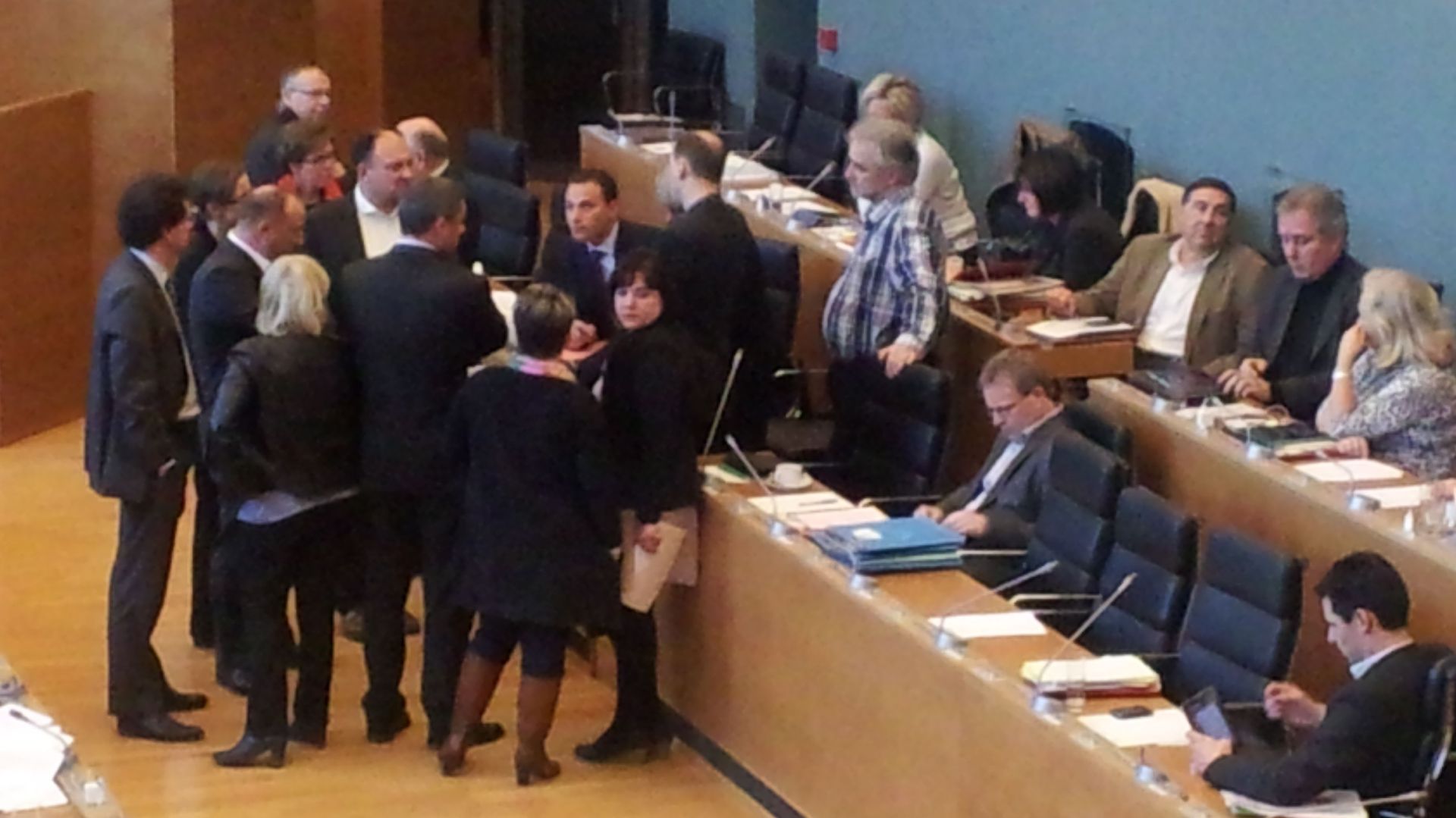 Ecolo isolé au Parlement wallon lors du débat sur le cadre éolien