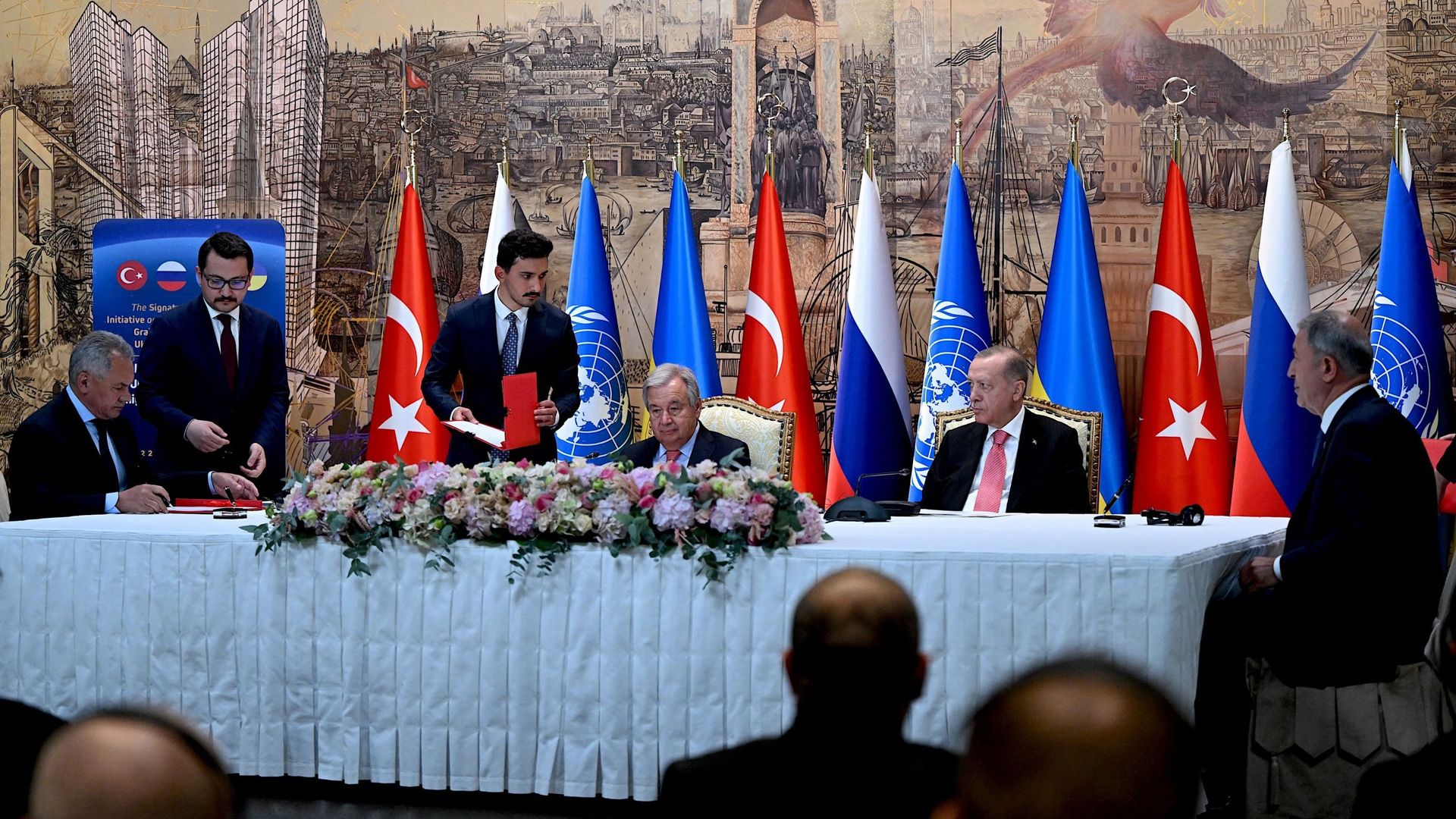Après d’âpres négociations, la Russie et l’Ukraine ont trouvé un accord sur les céréales sous l’égide de la Turquie et de l’ONU.