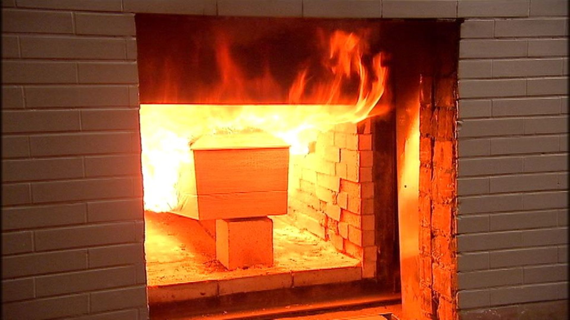 7 à la Une Dans les coulisses d'un crématorium RTBF Actus