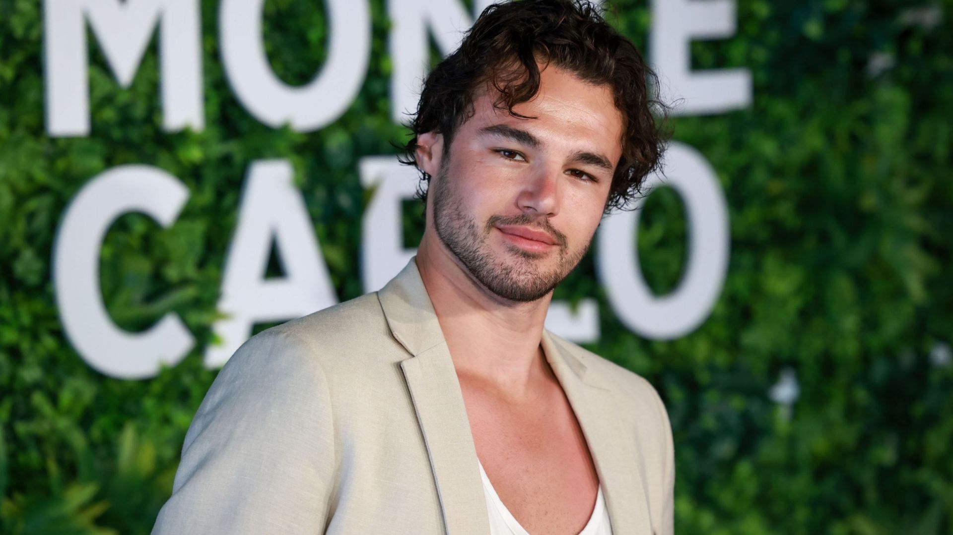 Découvrez le très bon salaire du danseur Anthony Colette dans 'Danse ...